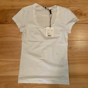 Theory basic fitted white t-shirt